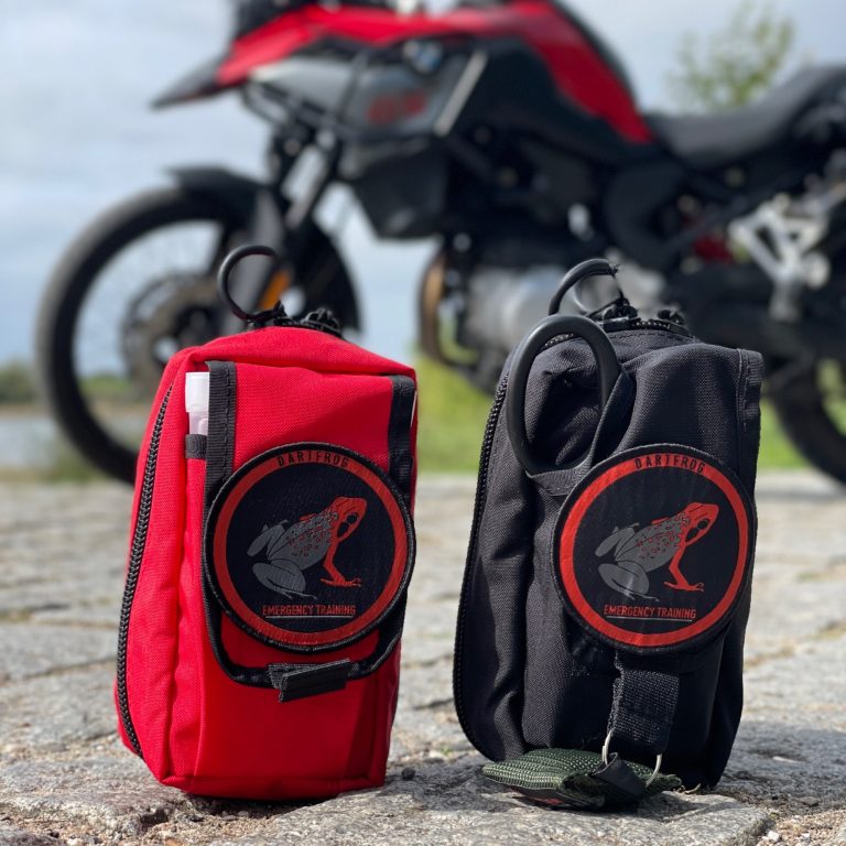 Praxisnahes Notfalltraining Notfallausrüstung für praxisnahes Erste Hilfe Training für Motorradfahrer